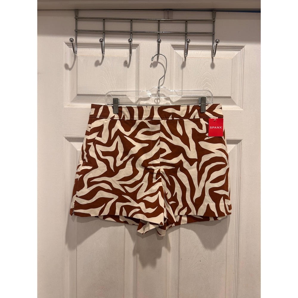 SPANX Polished Animal Print Pull On Shorts Brown Cream High Rise Size Large NWT